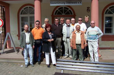 Gruppenbild mit Stadtfhrerin