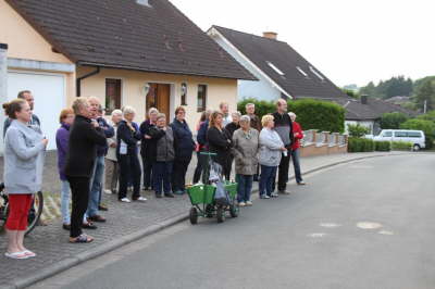 Die Fans lauschen dem Gesang